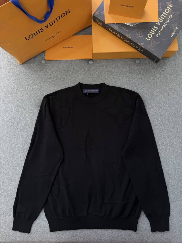 Cotton Long-Sleeve Crew Neck Shirt The best base layer for this fall and winter