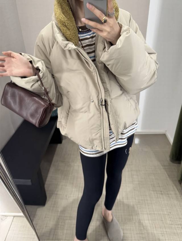 New Arrival! Latest Low 25 New Minimalist Down Jacket with Detachable Fur Collar