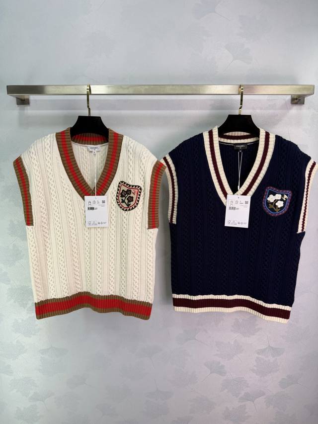 Ch*26C Early Autumn New College Style Knitted V-neck Vest with Embroidery and St
