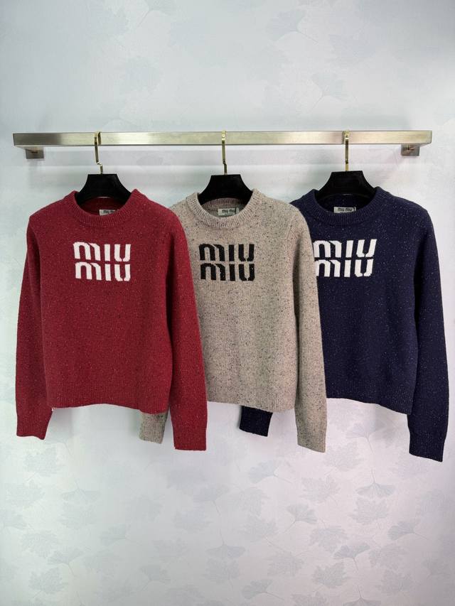 Miu*25 Autumn/Winter New Jacquard Knit Sweater. Soft and comfortable wool and ca