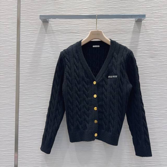 Miu Mi* 2025Fw New Arrival Classic Cardigan Sweater, 100% Virgin Wool, Delicate