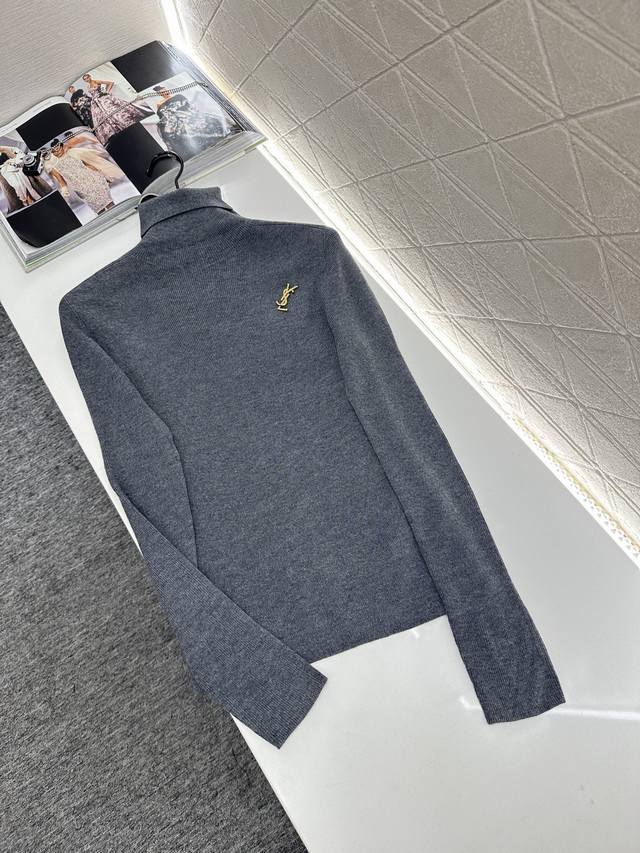 Saint Lauren*2025 New Arrival High-Neck Brooch Base Layer Top Custom Yb Tencel W