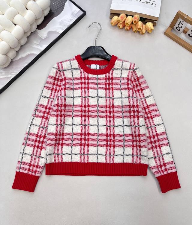 Burberry 2025 New Knit Crew Neck Long-Sleeve Sweater. The soft, plush check patt
