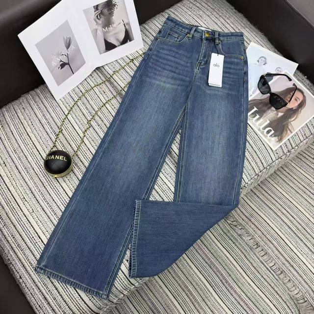 Highly recommend the 2025 Early Autumn/Winter Collection Alo* New Embroidered L