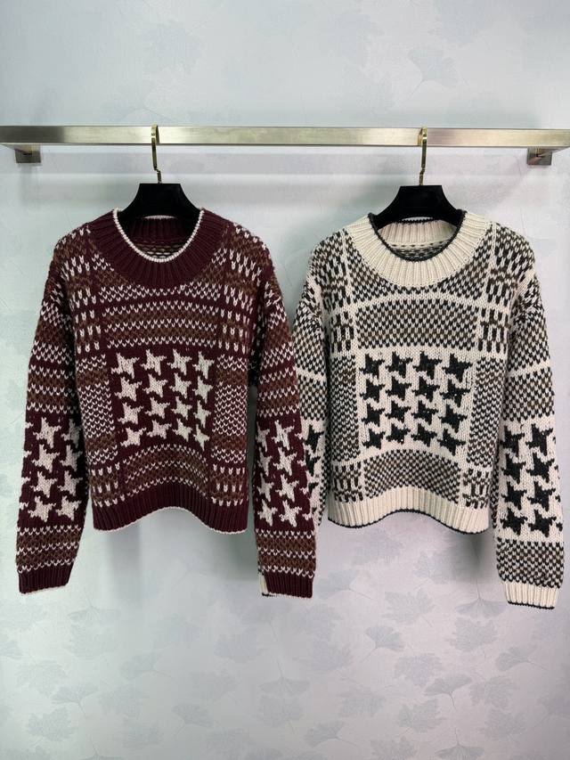 Bc*25 Autumn/Winter New Sweater is made from a high-quality cashmere and alpaca