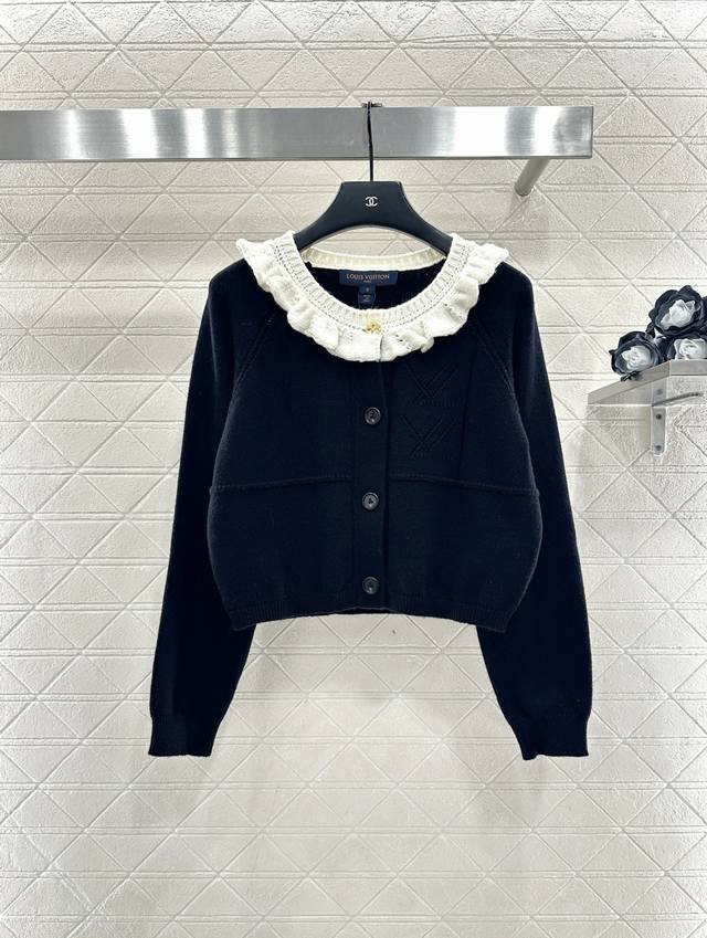 Louis Vuitto*2025 New Arrival Lace Collar Knit Cardigan Made with custom Yb wool