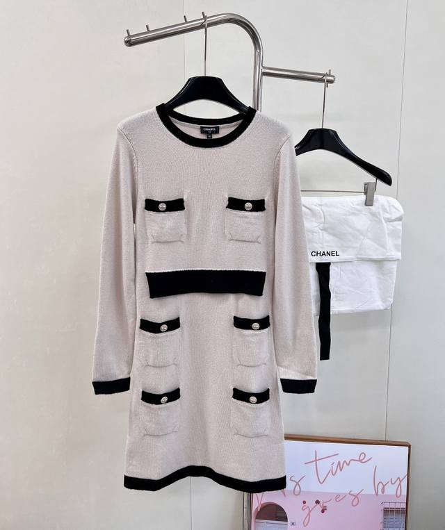 Chanel 2025 New Color-Blocked Pocket Knit Dress, made with custom Yb cashmere ya