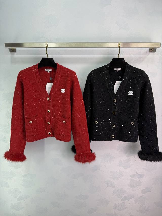 Ch*25 Autumn/Winter New Chanel-Style Knit Cardigan. Hand-knitted with chunky yar