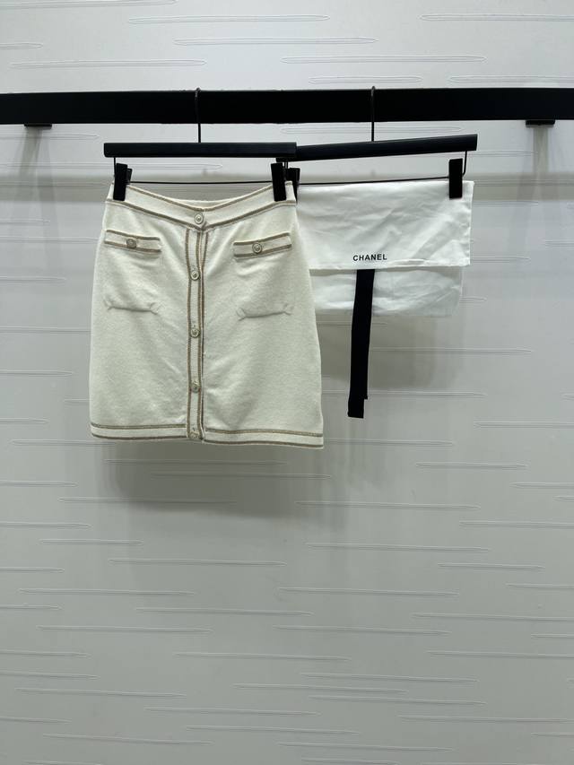 New Arrival: High-Quality Original Chanel* 2025 Autumn/Winter Collection! Gold-