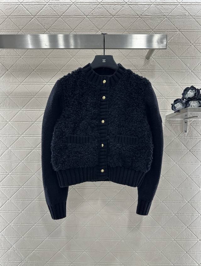 Moncle2025 New Arrival Wool-Patched Knit Down Jacket The entire torso is adorned