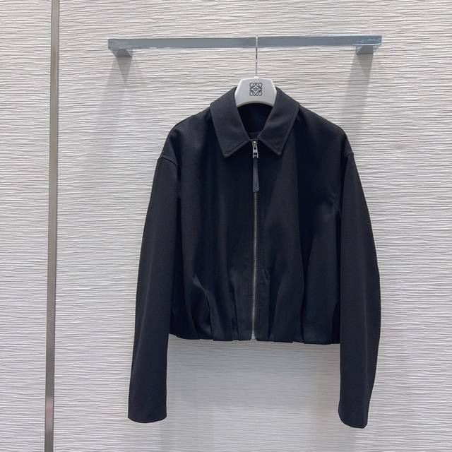 Loe W*E2025Fw New coat, very high-end imported material, look closely at the det