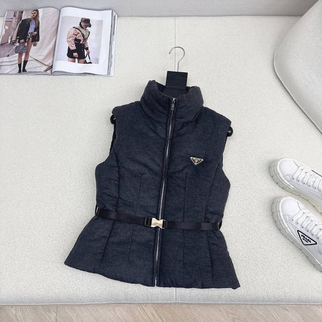 Hot Selling Item PD 25Ss Autumn/Winter Newest Stand Collar Leather Belt Decorati