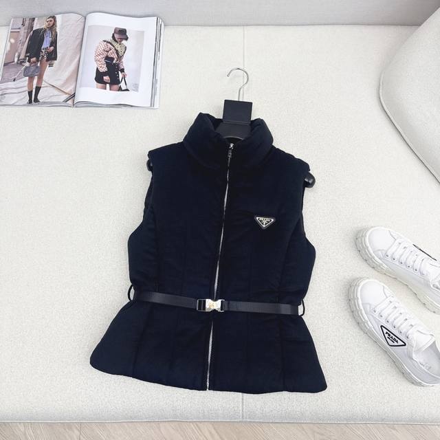 Hot Selling Item PD 25Ss Autumn/Winter Newest Stand Collar Leather Belt Decorati