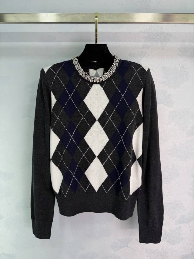 Se*2026 Early Spring Collection Diamond Pattern Knit Sweater. A grey mixed color