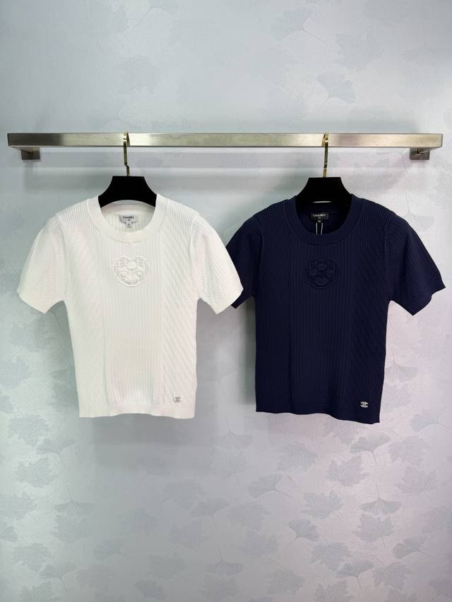 Ch*26C Early Spring New Knitwear, vertical stripe design, good elasticity, comfo