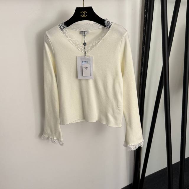 Style No. 20257855 Chanel* New Chanel-style lace-trimmed V-neck flared long-sle