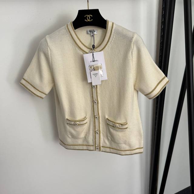 Style No. 20257849 Chanel *New Lion Head Button Glitter Crew Neck Short Sleeve