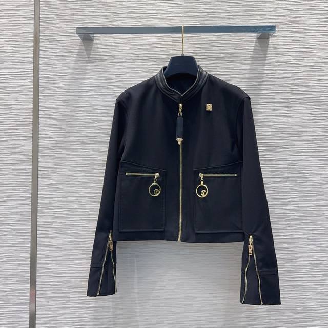 Louis Vuitto*2026 Early Spring New Style Skirt and Jacket Suit. The collar is ma