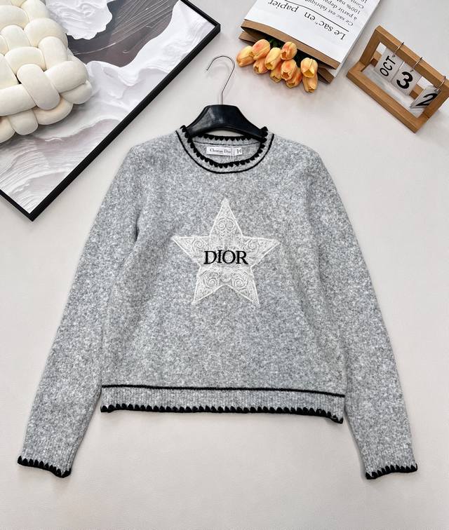 Dior's Latest Sequined Five-Pointed Star Wool Knit Sweater This Dior knit sweate