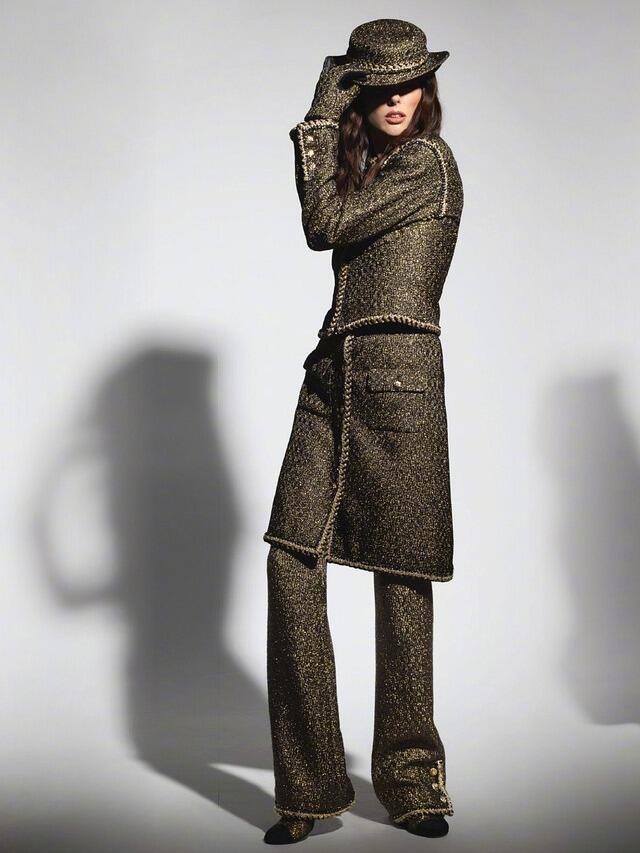 Skirt Jacket Chan*L 25K High-End Handcrafted Black and Gold Tweed Short Jacket