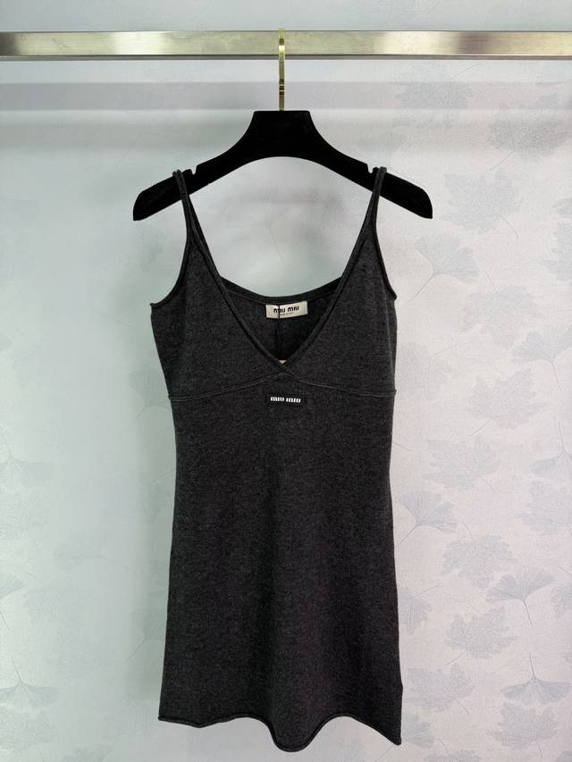 Miu*25 Autumn/Winter New Knitted Slip Dress. Soft and comfortable, the V-neck de