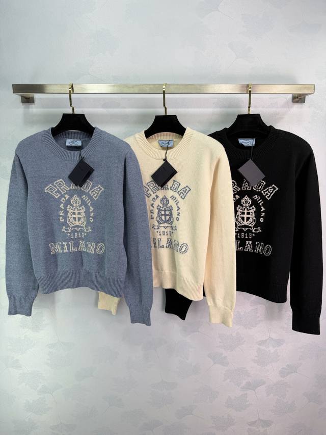 pr*25 Autumn/Winter New Preppy Logo Sweater, made of soft wool for comfortable a