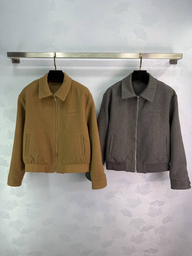 Miu*25 Autumn/Winter New Collared Coat, Simple Lines with Superb Texture, 2 Colo