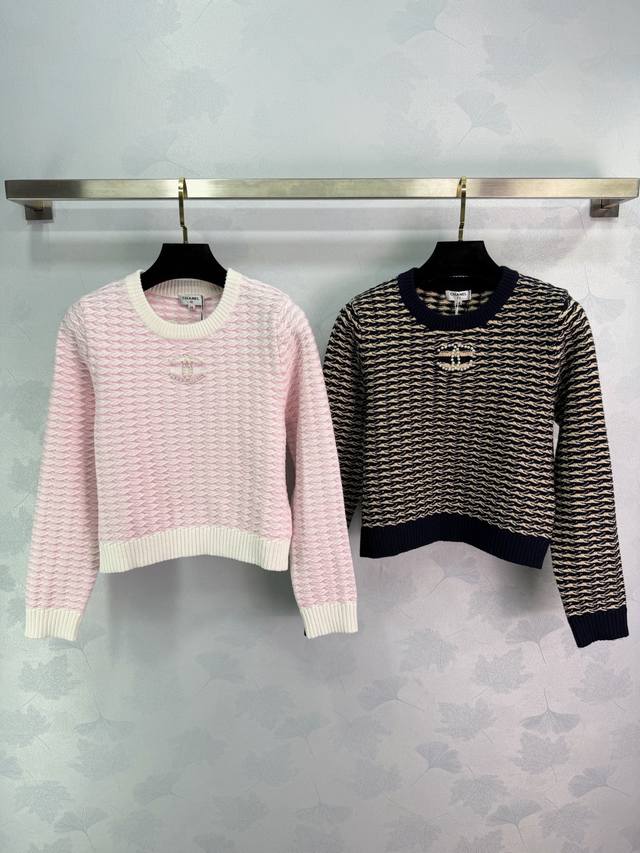 Ch* 2025 Autumn/Winter New Striped Long-Sleeved Pullover Sweater! Made of custom