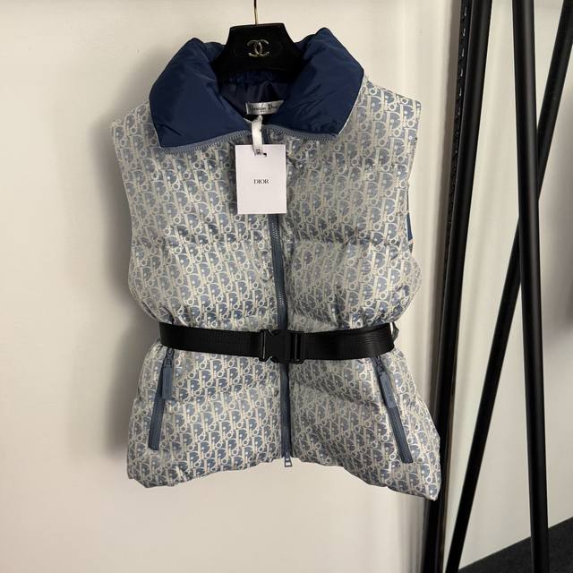 Style No. 20257681 Dio* New Monogram Logo Jacquard Waist-cinching Sleeveless Hi