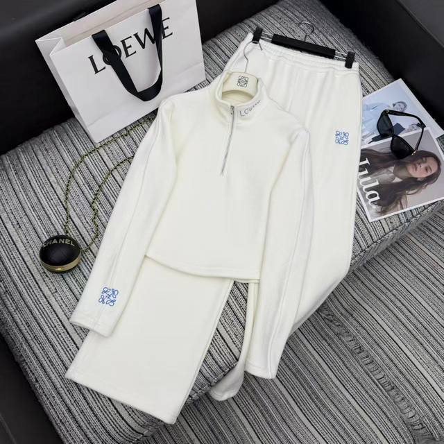 Highly recommend the 2025 early autumn/winter collection Loe* new stand-collar