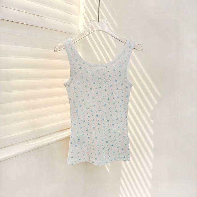 Floral Print Vest 25Ss Autumn/Winter New Arrival! This vest features an ultra-f