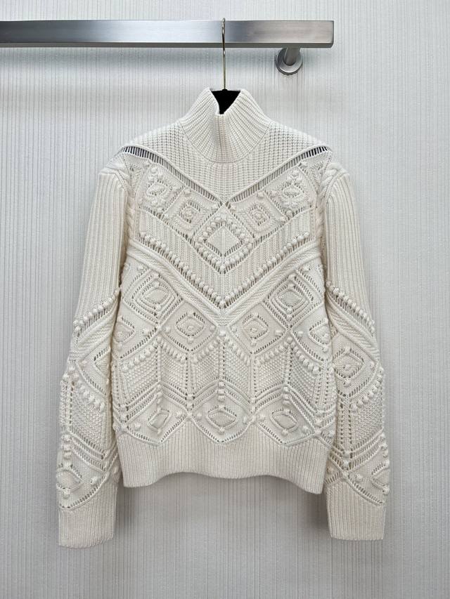 New Arrival! Lp's high-tech outfit features a 3D knit design that highlights th