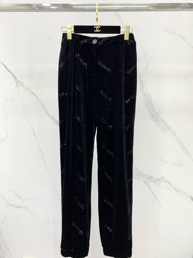 Chanel Heavy Embroidered Velvet Trousers Loose Fit Casual and Versatile Sizes S