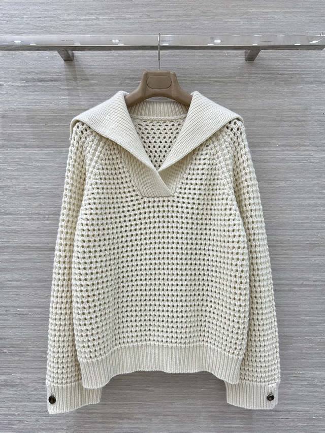 Exclusive First Release, Original Quality! A high-end, vintage-inspired look, th