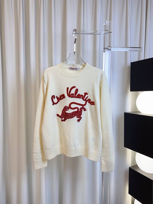 V** New style embroidered wool top, custom-made and knitted wool fabric, high-qu