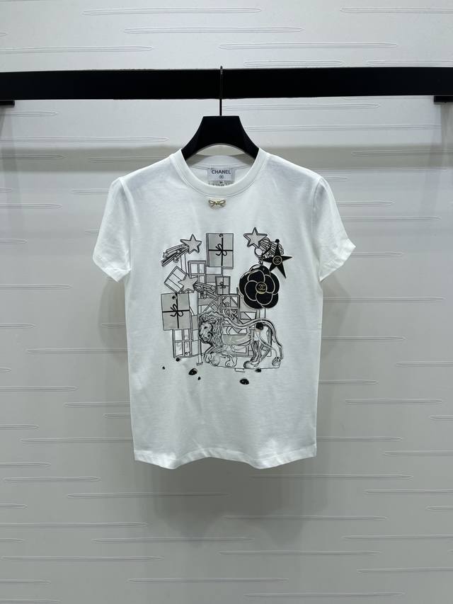 New Arrival: High-Quality Original Chane* 2026 Early Spring Collection! Crew Ne