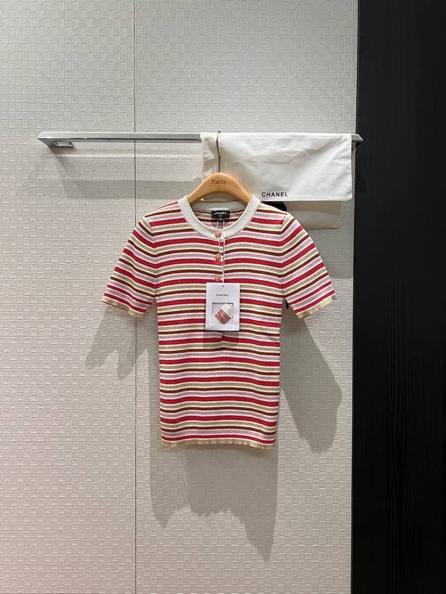 26C New Qiu Tian style gold thread colorful striped knit short-sleeved top, half