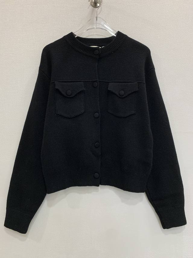 Fend*25 New Wool Knit Cardigan Sizes: 36 38 40 Size 38: Bust 92cm, Length 55cm D