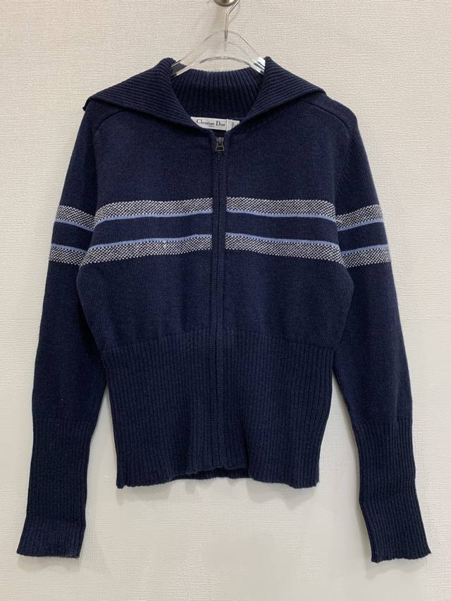 Dio* Intarsia Star Letter Wool Knit Cardigan Sizes: 36 38 40 Size 36: Chest 84cm