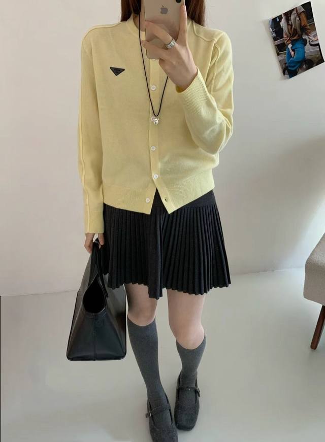 New High-End European Style Autumn/Winter Elegant Fashionable Versatile Knitted