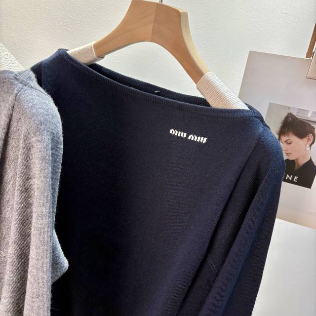 Miumiu 2025 Autumn New Knitwear, perfectly balancing elegance and effortless chi