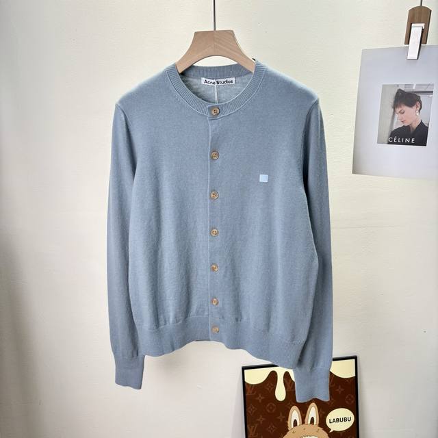 Family members, Ac's new autumn/winter wool knit cardigan is here! This cardiga