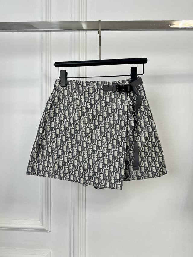 Ample stock, high-quality product, guaranteed. Dio* Resort Series Jacquard Fabr