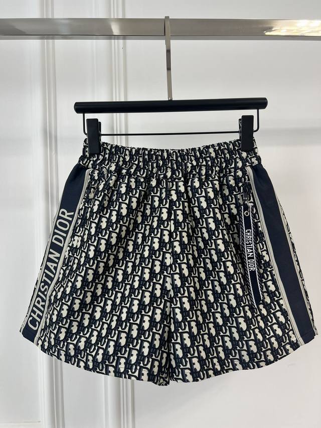 High-quality stock available, feel free to purchase. The most authentic version