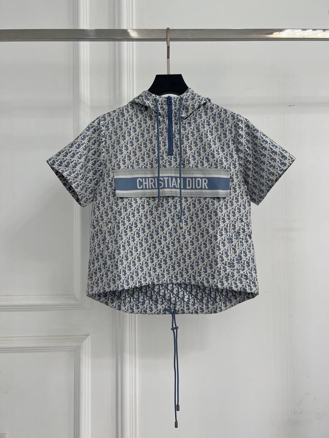 Sufficient stock available, feel free to purchase. Dio Jacquard Short-Sleeve Jac