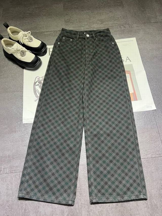 pp Checkered fleece-lined jeans are now available. Retro and stylish colors, exc