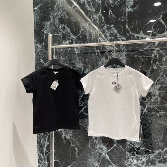 Loewe 2025 Autumn/Winter New Embroidered Pattern Short-Sleeve T-Shirt. The fitt