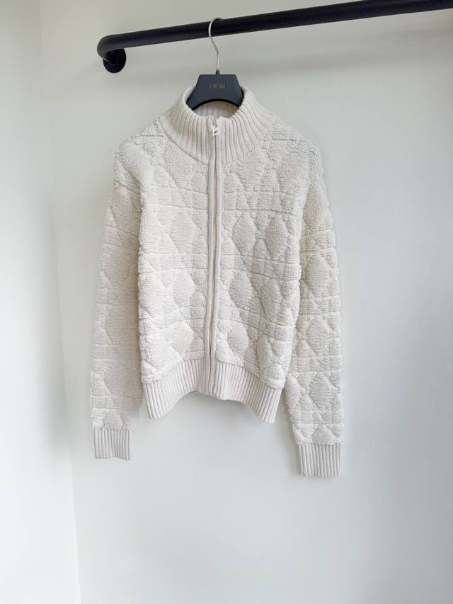 Dio25 Autumn/Winter New Arrival: Custom-made High-Neck Zipper Knit Cardigan with