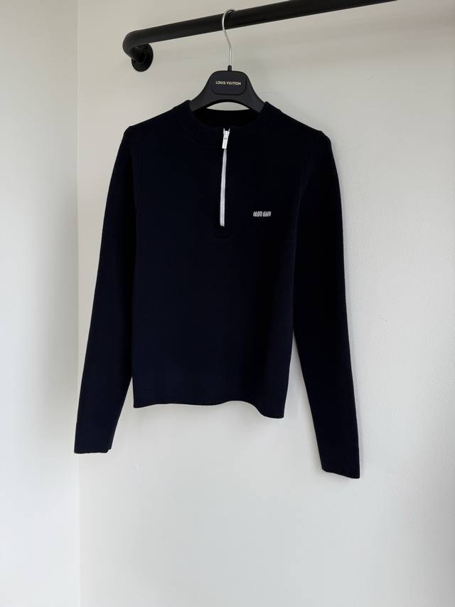 Miu25 Autumn/Winter New French Light Luxury Color-Blocked Jacquard Letter Design