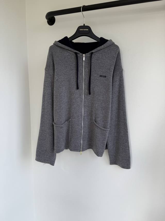 Top-tier Miu 25 series new jacquard letter lining, color-blocked fabric, zipper